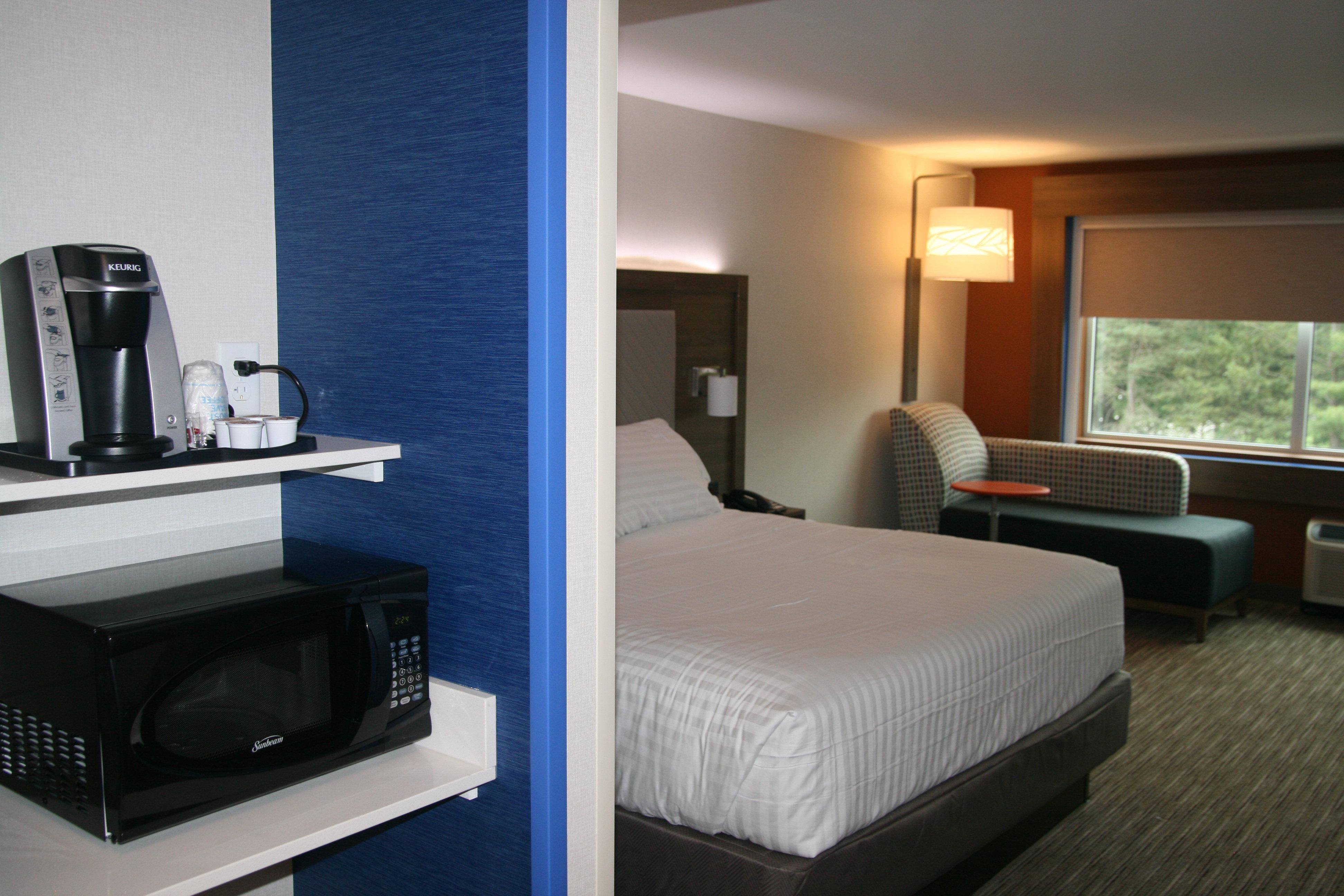 Holiday Inn Express & Suites New Castle By Ihg Bagian luar foto