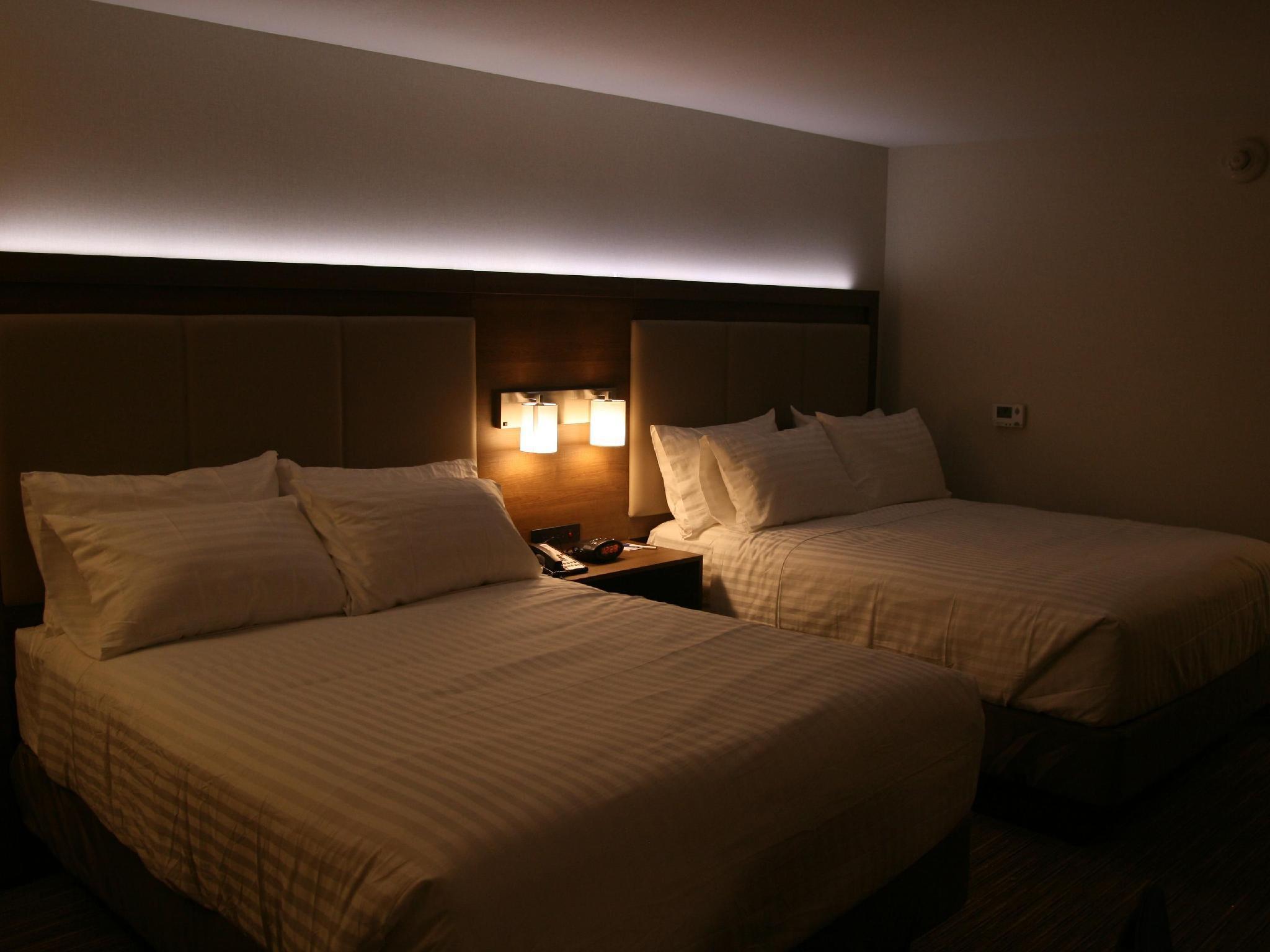 Holiday Inn Express & Suites New Castle By Ihg Bagian luar foto