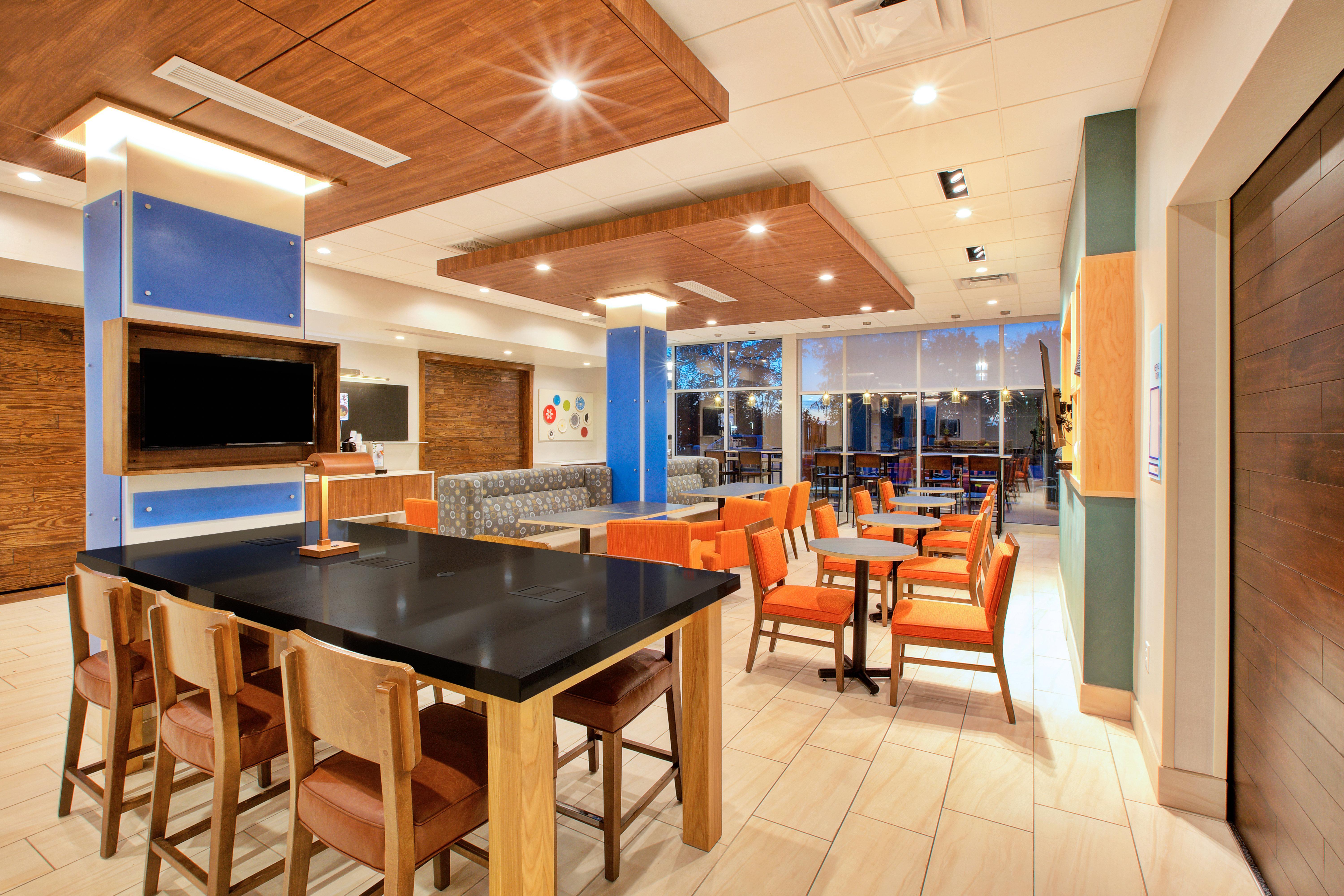 Holiday Inn Express & Suites New Castle By Ihg Bagian luar foto